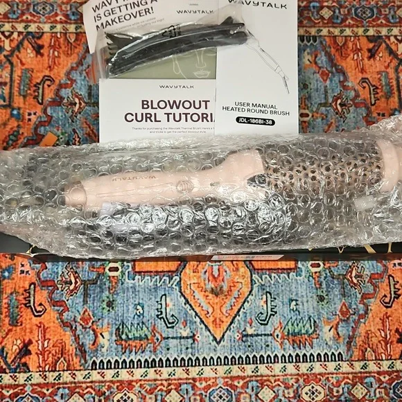 Wavytalk Thermal Express 1.5 Inch Negative lon Thermal Round Brush - Picture 5 of 11